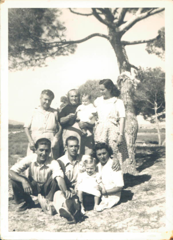 Familia – 1946