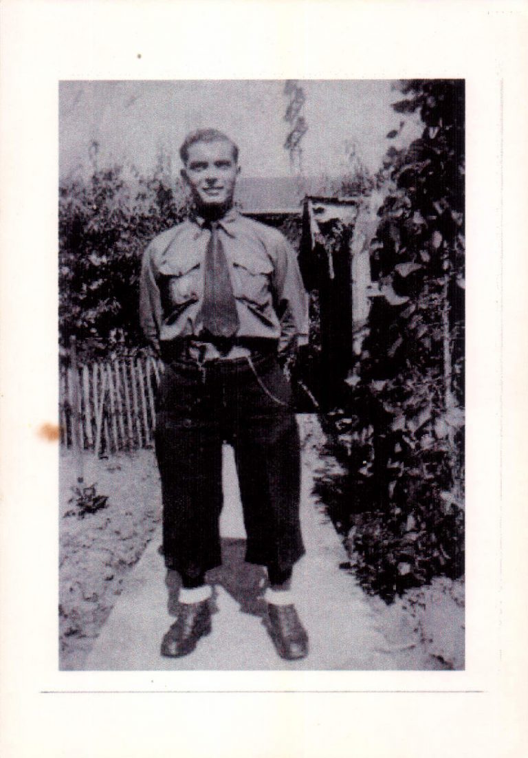 El abuelo uniformado (Pirineos de Lleida) – 1947