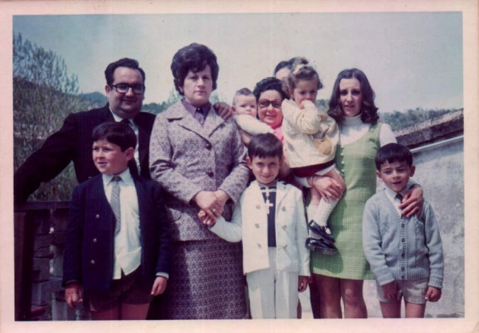 GRUP FAMILIAR COMUNIO - 1966