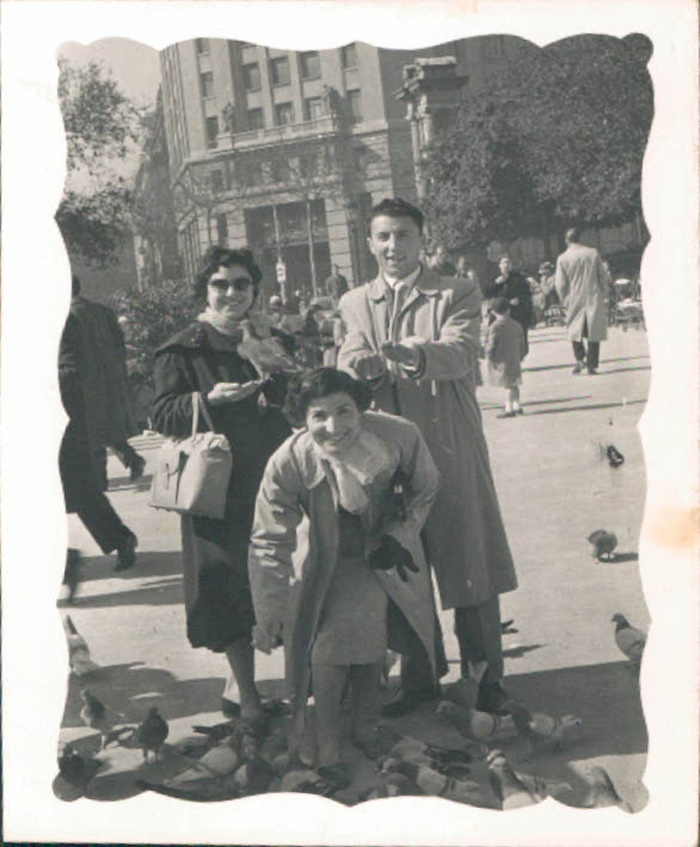 La tía Josefina y los tíos en la plaça – 1972