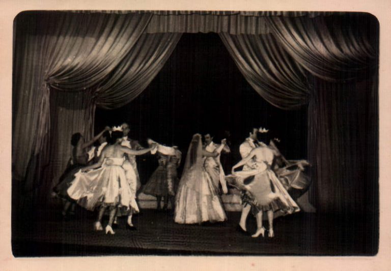 EN EL TEATRO - 1960