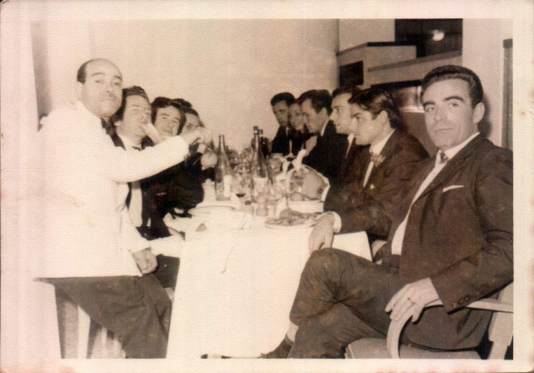 AMIGOS CENANDO - 1960