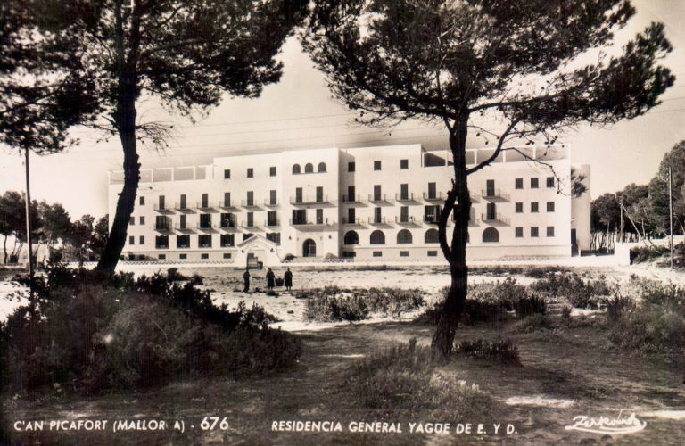 RESIDENCIA GENERAL YAGUE CAN PICAFORT - 1956