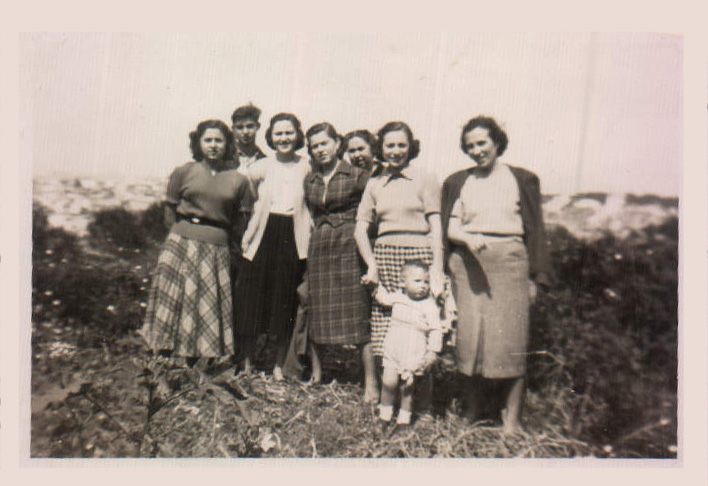 SA FAMILIA - 1950