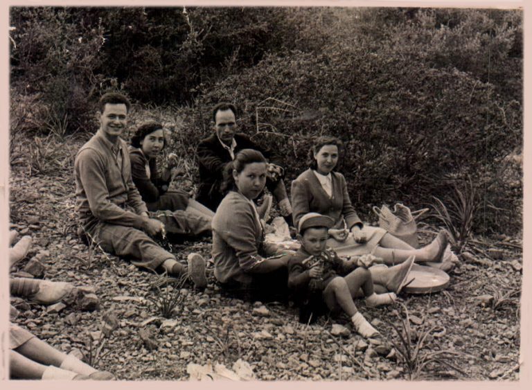 FAMILIARES - 1955