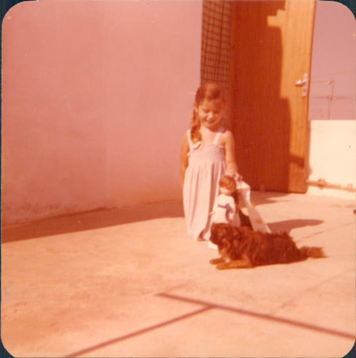 Niña con el perro – 1979