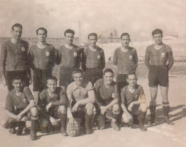 Equipo de fútbol – 1945