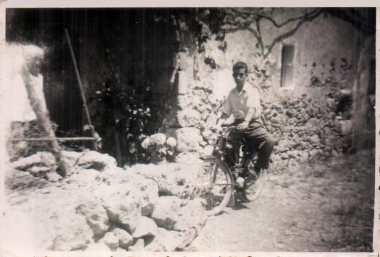 Mi padre y su primera moto – 1954