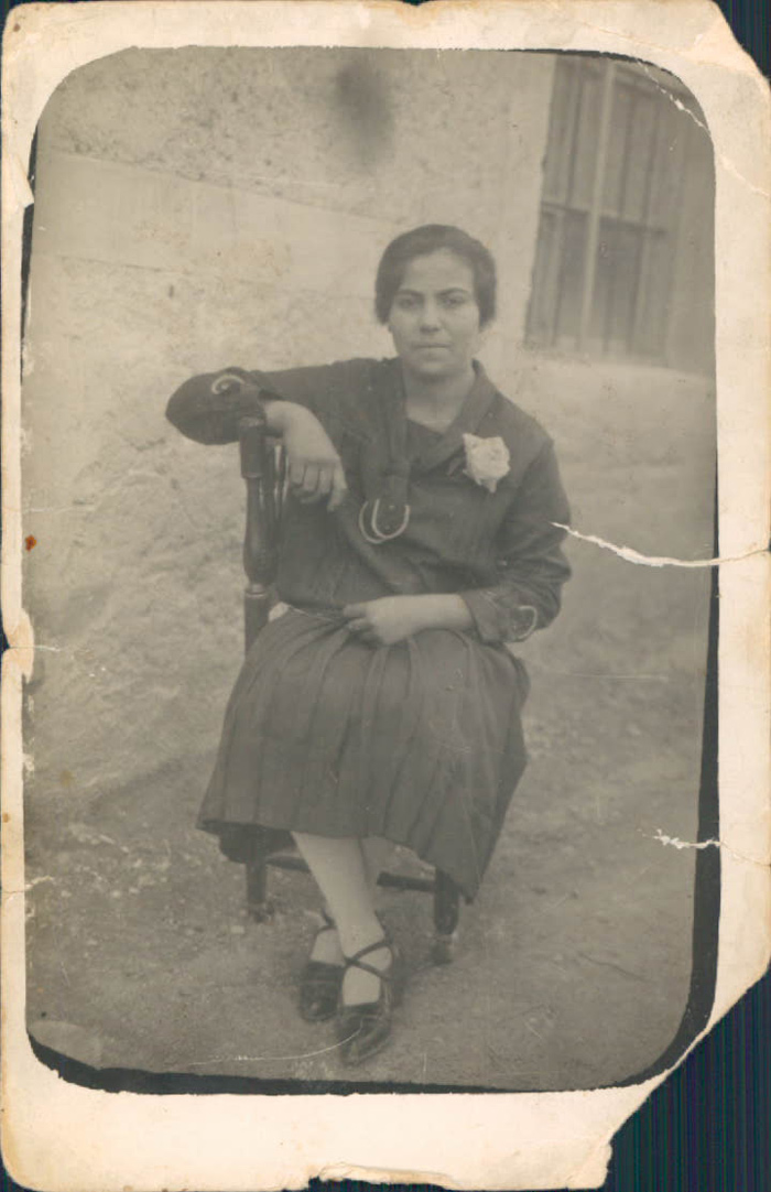 Abuela Petra a los 25 años – 1935