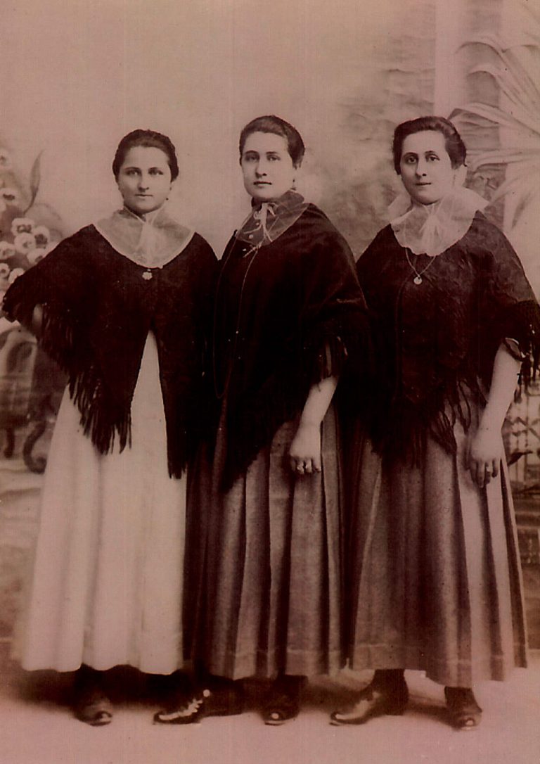Tres hermanas – 1923
