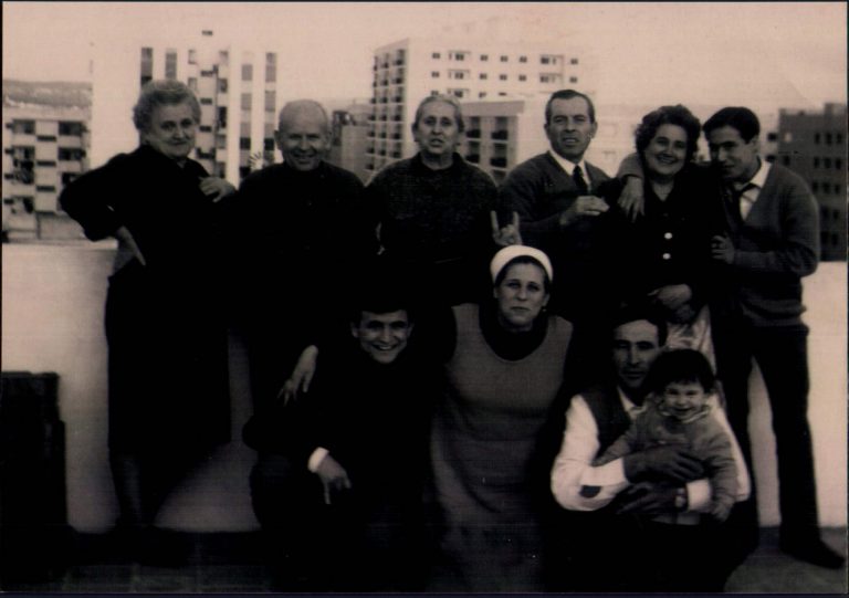GRUPO FAMILIAR - 1966