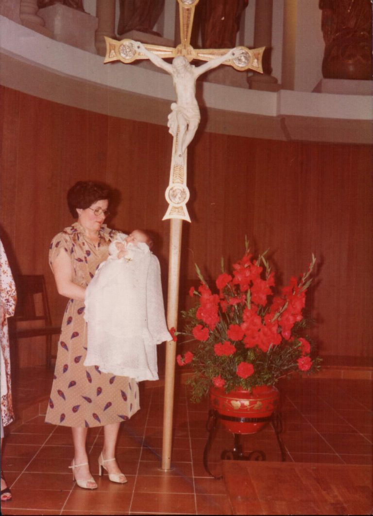 Mi hija y yo al lado de la cruz – 1978