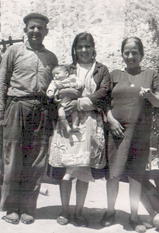 Tres adultos y un niño – 1960
