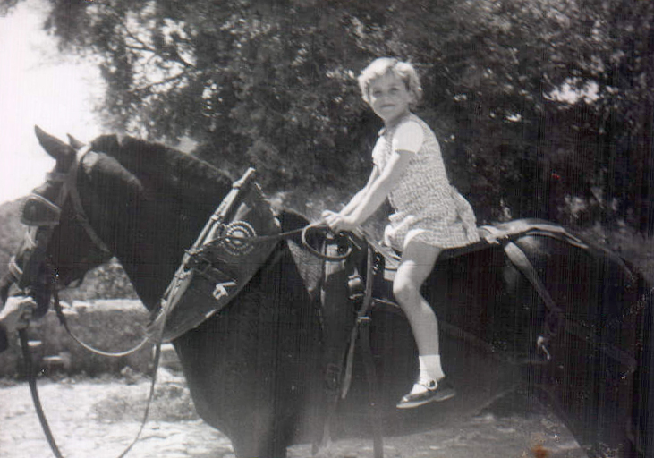 Niña en caballo (Biniatria) 1968