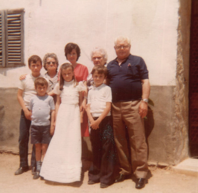 Comunión, foto en familia – 1978